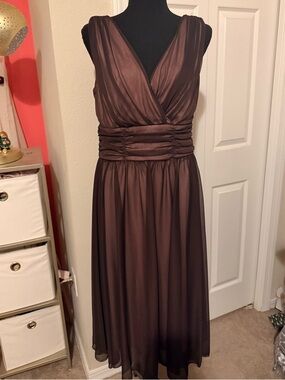NWOT Sleeveless layered Brown V-Neck sheer Dress size 12